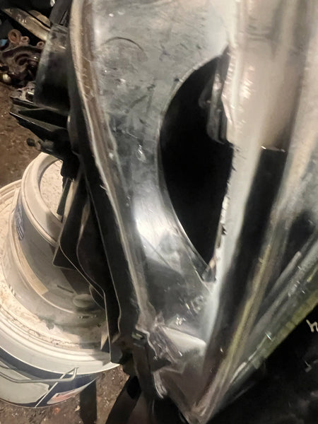 63117420441 

     BMW X2 2018 f39 passenger side FULL LED  headlight

   7420441