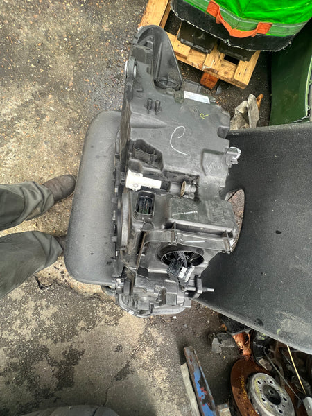 8739650     BMW X3  2019  G01 Driver side led headlight Bmw x4 2019 G02 driver side headlight  LED