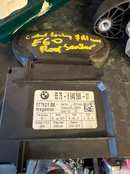 6940588  

BMW E60 E61 Series CENTRAL LOCKING & ALARM SYSTEM MODULE