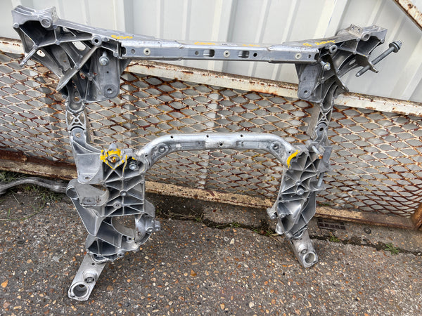 BMW 5 Series G30 530i xDrive 2018  Front Suspension Subframe  

needs Aluminium wielding

please observe pictures 

6873475

6887340

Bmw M5 2019 front suspension subframe