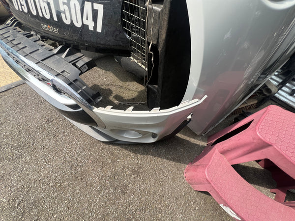Mini clubman        MINI CLUBMAN S SD F54 SPORT 2017 FRONT BUMPER GREY

GENUINE 

7376374

mini clubman

Mini Cooper part 

Mini Cooper 

mini parts

mini part

mimi cooper s 

baroness bmw

baroness the Bmlady