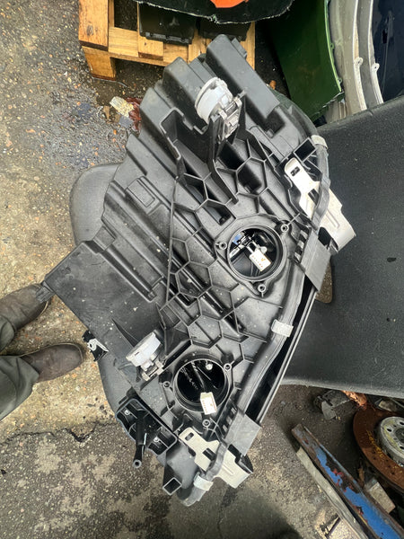 8739650     BMW X3  2019  G01 Driver side led headlight Bmw x4 2019 G02 driver side headlight  LED