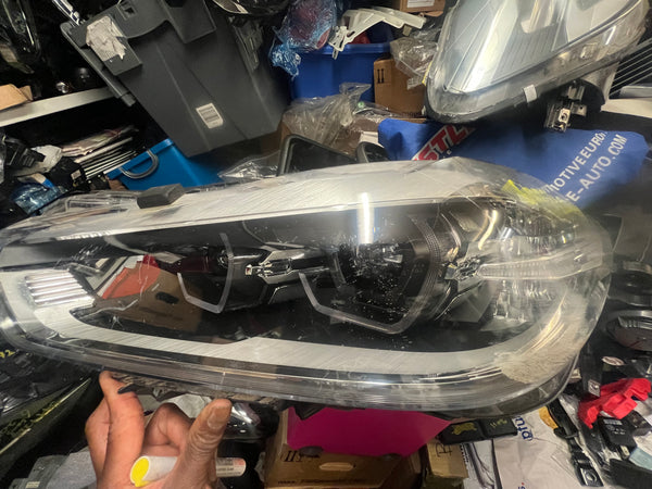 63117420441 

     BMW X2 2018 f39 passenger side FULL LED  headlight

   7420441