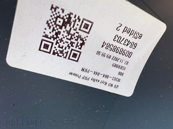 51165A18768 
   BMW ix Driver side mirror  cap primed 
new 
original BMW part 
     5A18768