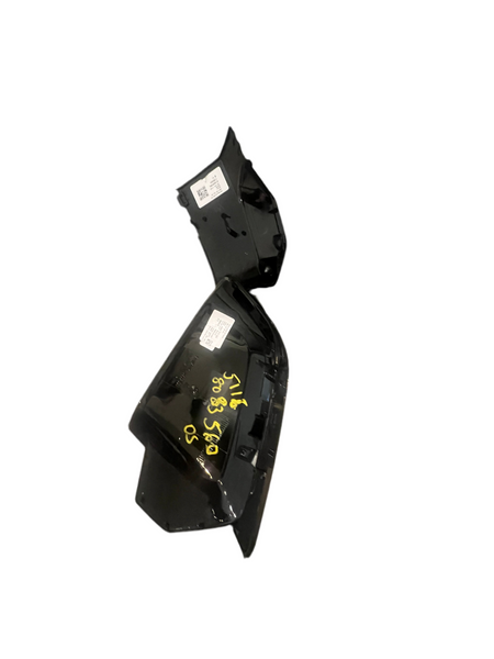 Bmw M5 2025 G90 driver side wing mirror cover in black

 Bmw m5 wing mirror cover

bmw m5

bmw part 

bmw parts 

bmw

baroness bmw 

baroness the bm lady

bmwusedspares

bmwusedsparesonline.com