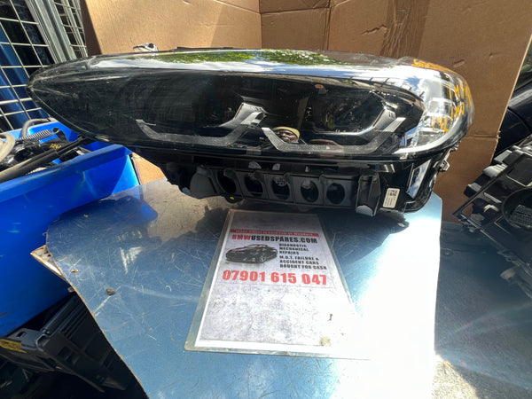 Bmw m3 

bmw im3

BMW i M3 G22 G23 G26 G80 passenger side  Headlight LED technology right

63119851037  5A19353

9851037

Bmw M3  passenger side headlight