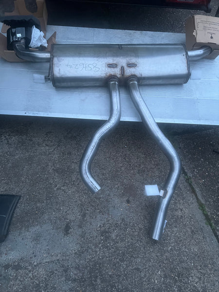 BMW X6  2018  f16 N57 M50 Diesel  Back Box  

New 

8576214

8572452

8517202

BMW X5 X6 SERIES EXHAUST SYSTEM 8576214 8572452 8517202 N57 M50D F15 F16