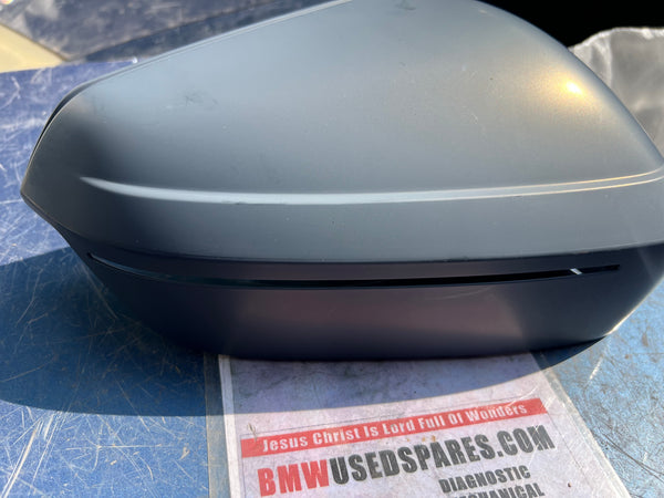 51165A18768 
   BMW ix Driver side mirror  cap primed 
new 
original BMW part 
     5A18768