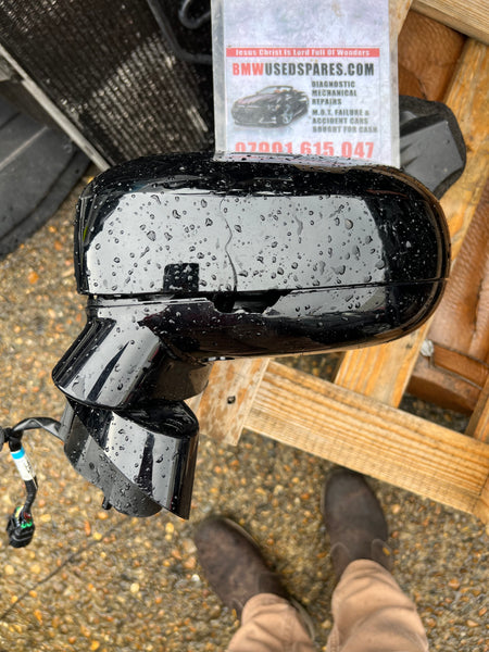 Mini Cooper 2024 J01 J05 passenger side wing mirror 

Mini Cooper J01 passenger side wing mirror

Mini Cooper J05 passenger side wing mirror 

This mirror has a hole at the back 

please observe all pictures