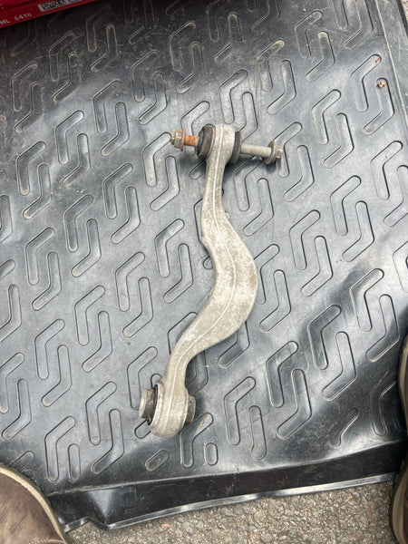 BMW G31 OFFSIDE Drivers Right Rear Suspension Arm Wishbone

6861120

BMW G32 Rear Axle Wishbone Suspension Upper Track Control Arm Right O/S 6861120