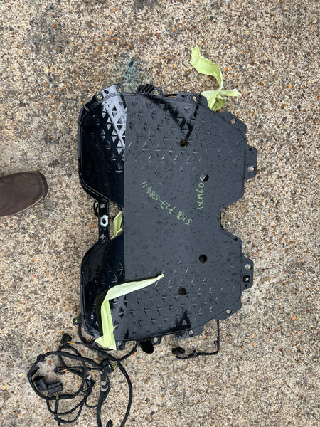 5A0E039       BMW IX  I4 2023 M60   G26 G28 RADIATOR GRILLE   This item are sold Sold separately    used      Bmw ix  2023  grilles cooler grille   BMW IX GRILLE, GRILLES COOLER GRILLE  5A0E039