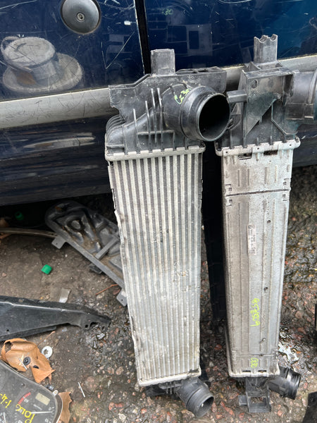 Bmw part  Bmw parts Bmw G30 17518576509  BMW 5 series 2022 G30 G31 2017 Diesel intercooler radiator  8576509   bmw G30 Intercooler