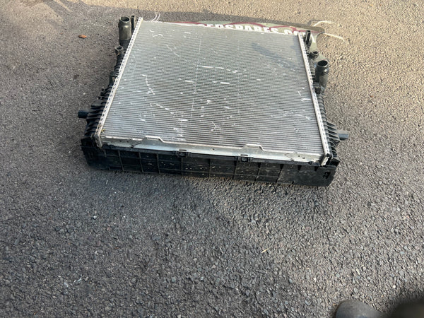 Genuine BMW X5M X6M 2023 Radiator – 17115A352F4 / 5A352F4