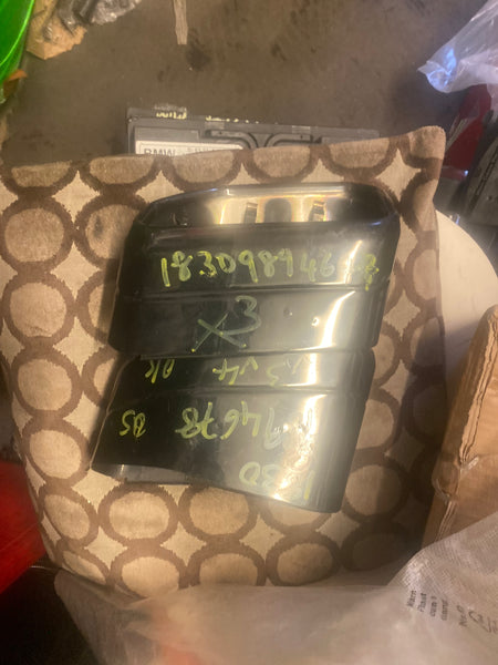 9894677      BMW X3 2022 G01  Exhaust pipe tip, black chrome 18309894677  Bmw x4 G02 Exhaust pipe tip black £70 each