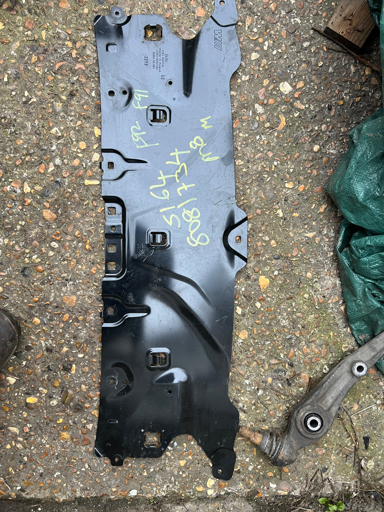 BMW M8 F91 F92 2022 FRONT RADIATOR SUPPORT PANEL CROSSLINK

51648081734

8081734

#bmwm8

#baronessthebmlady