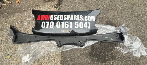 BMW  5 SERIES  2008 E60 E61 WINDSHIELD COWL PANEL COVER

7027083

51717027083

new