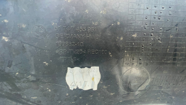 51747455961
    BMW 3  series 2022 G20 G21 CENTER DUCT AIR INTAKE RADIATOR  

   USED

   7455961