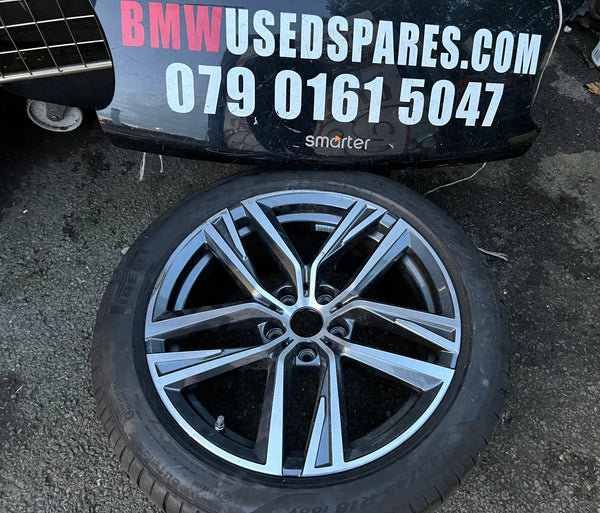 BMW i4 2024 G26 GRAND COUPE 1 single front alloy wheel  18 inch  853

GENUINE 8.5X18 ET36

6896768 

5A1E212 

bmw i4 alloy wheel

bmw alloy wheel 

bmw part

bmw parts
