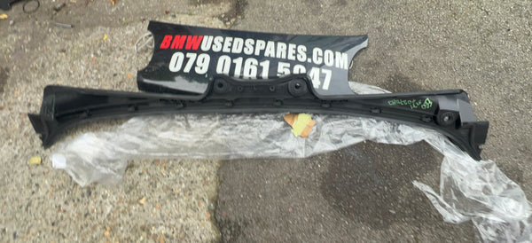 BMW  5 SERIES  2008 E60 E61 WINDSHIELD COWL PANEL COVER

7027083

51717027083

new