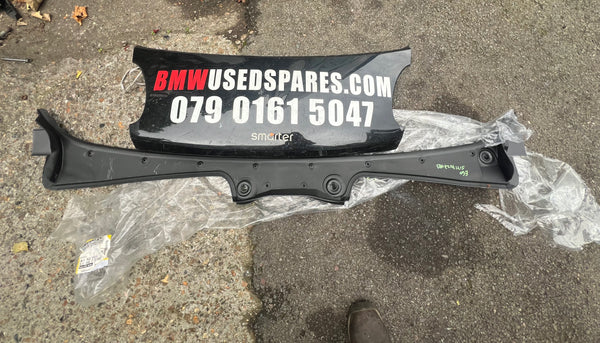 BMW  5 SERIES  2008 E60 E61 WINDSHIELD COWL PANEL COVER

7027083

51717027083

new