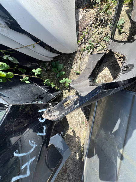 Bmw 2 series 2024 f44  coupe front  M sport bumper 

needs respray