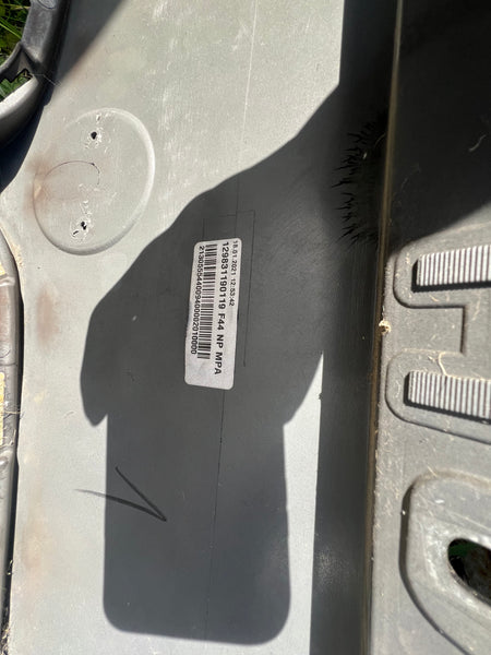 Bmw 2 series 2024 f44  coupe front  M sport bumper 

needs respray