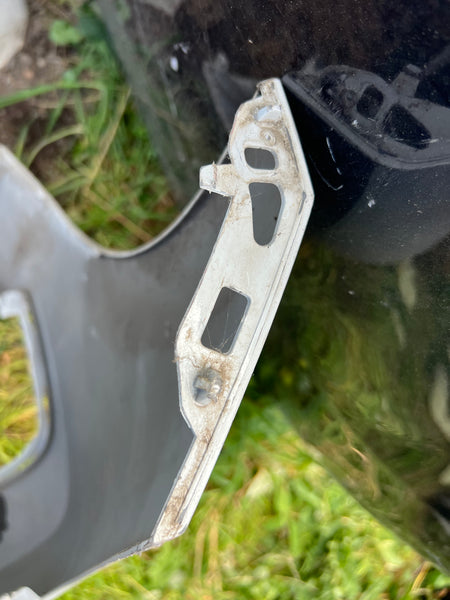 Bmw 2 series 2024 f44 coupe front M sport bumper

needs repair /respray please observe ok

white 

bmw part

bmw parts

bmw bumper

BaronesstheBmlady

slogansbybaroness
#bmwf44 #bmwf44
#bmw2series #bmw2series