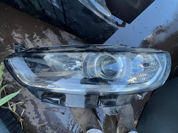 FORD MONDEO  2021 Passenger side HEADLAMP HALOGEN

DS73-13W030