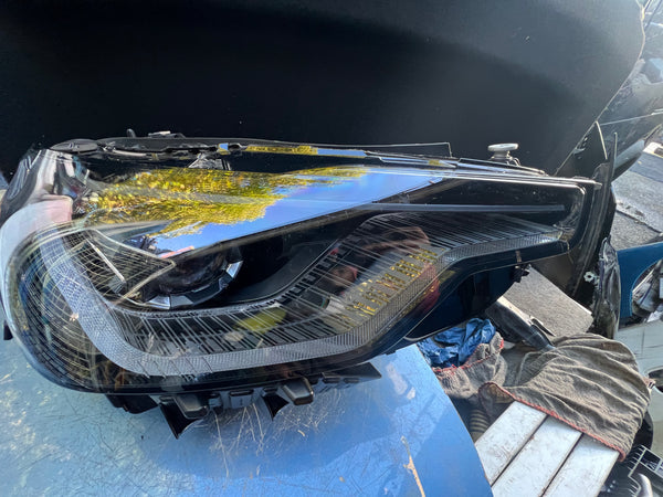 Bmw M2 headlight 
8083638

Bmw M2 2023 G42  driver side adaptive Led headlight 8083638 

12167220007-12

12167220007

Bmw M2 headlight 

bmwm2 light

bmw G42 headlight 

baroness bmw is