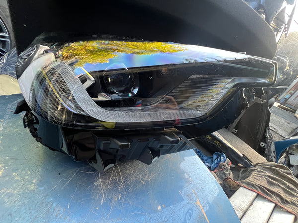 Bmw M2 headlight 
8083638

Bmw M2 2023 G42  driver side adaptive Led headlight 8083638 

12167220007-12

12167220007

Bmw M2 headlight 

bmwm2 light

bmw G42 headlight 

baroness bmw is