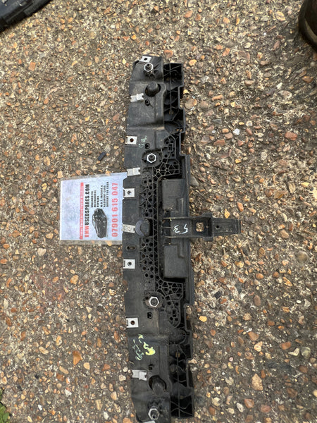 Bmw i4 g22 g23 g36 2021 to 2024 genuine front mount support
9463988 
51649463988