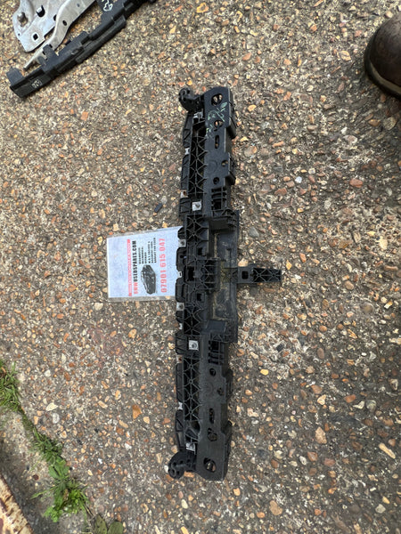 Bmw i4 g22 g23 g36 2021 to 2024 genuine front mount support
9463988 
51649463988
