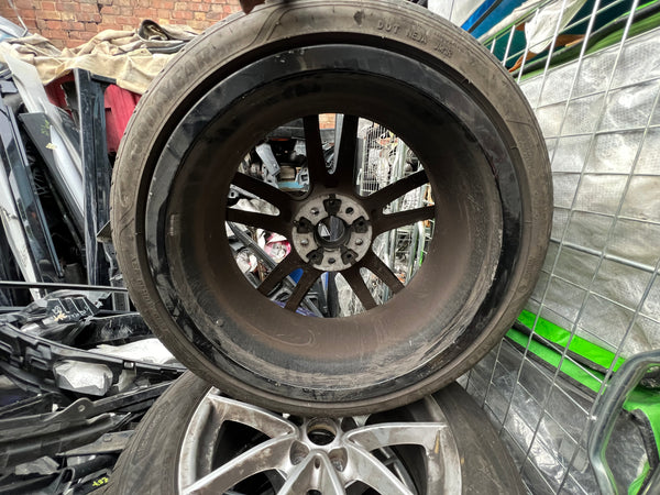 Bmw part

bmw parts

8090094

GENUINE

BMW 3 Series  2022  G20 M sport  G20 G21 front single Alloywheel RIM 8Jx19

8089892

needs refurbishing 

observe all pictures please