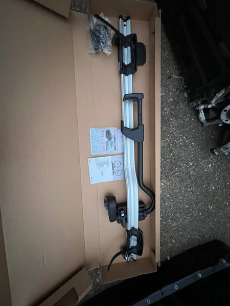 Bmw bike rack roof      Bmw Bicycle rack

Genuine Touring Bike/Cycle Holder Carrier Rack                  

BMW Touring Bike/Cycle Holder Carrier
82722472964

 2472964

BMW Touring Bicycle Carrier 1 Bicycle (Tray Style) - Genuine BMW 2472964