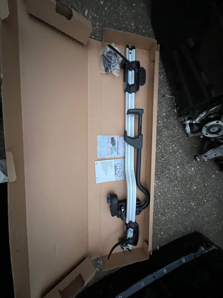 Bmw bike rack roof      Bmw Bicycle rack

Genuine Touring Bike/Cycle Holder Carrier Rack                  

BMW Touring Bike/Cycle Holder Carrier
82722472964

 2472964

BMW Touring Bicycle Carrier 1 Bicycle (Tray Style) - Genuine BMW 2472964