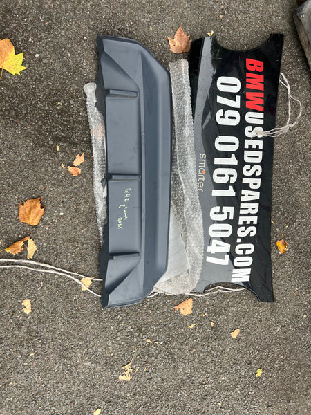 Bmw 2 series 2024 G42 Rear bumper diffuser 

Genuine BMW G42 M-sport Rear Bumper Diffuser/Trim 8098244￼

51128098244

Bmw G42 rear bumper diffuser 

bmw rear diffuser 

bmw part 

bmw parts 

rear bumper