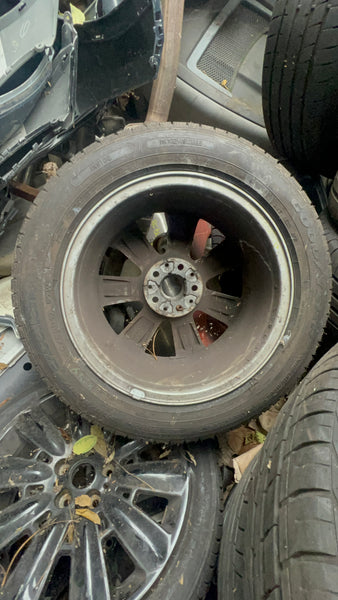 36116868276

   MINI Genuine 17" Disc 1 single l Light Alloy wheel Bright Silver 7.5Jx17 ET:52

6868276

with tyre
