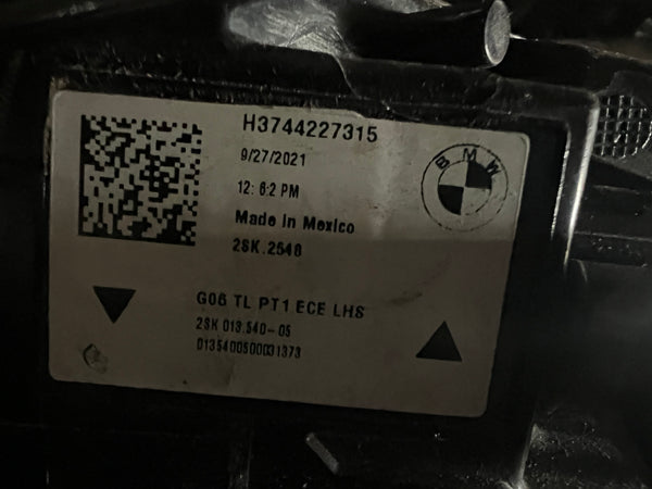 Bmw X6 2021 G06 passenger side backlight

bmw G06 passenger side back light

H3744227315. 
There is a scratch on the lens

please observe pictures