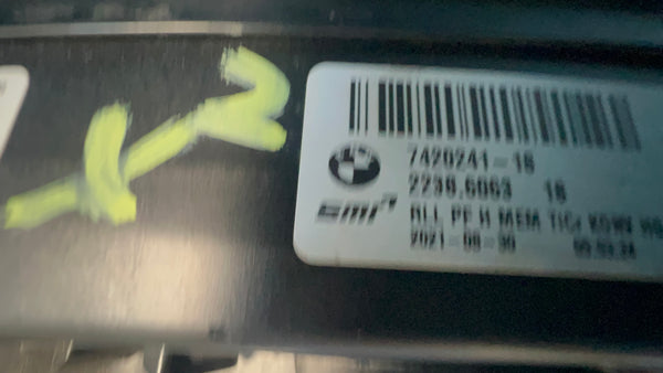 BMW X2  2021 F39  passenger side Electric folding memory mirror 5pins

7420241

Bmw X2 passenger side wing mirror 

5 pins 

Bmw part

Bmw parts 

bmw mirror 

for parts 

please observe all pictures