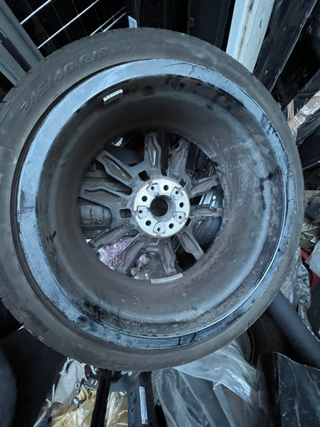 BMW I4 2024 M4 4 SERIES G26 DIAMOND CUT front ALLOY WHEEL RIM

8.5Jx19 H2

8089227

Bmw i4 2024 front alloy wheel 

Bmw i4 alloy wheel  

bmw part

bmw parts  

bmw alloy wheels