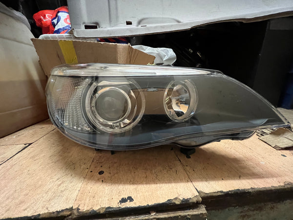 BMW 5 SERIES E60 E61 RIGHT DYNAMIC HEADLIGHT 7160152

63127160152