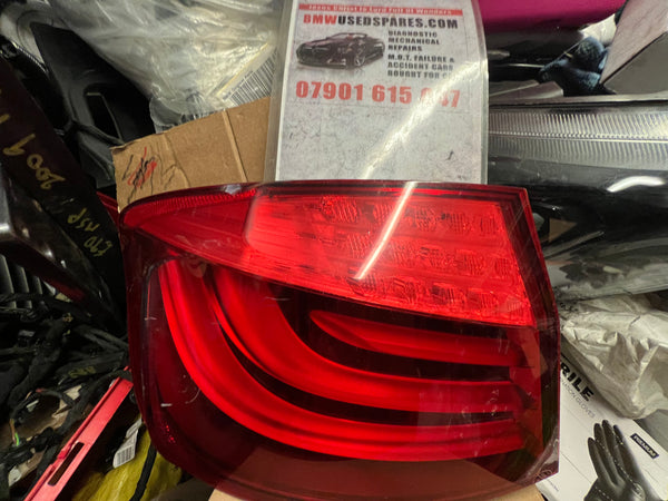 BMW 5 SERIES 2010  F10 passenger side rear back light.