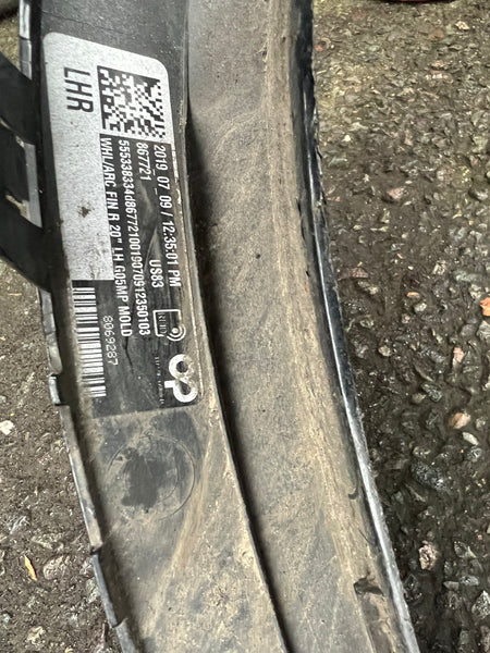 BMW X5 2022 G05 passenger side rear Wheel Arch Molding M-sport

8069291

867721

Bmw part

Bmw parts

bmw X5 G05 wheel Arch moulding
