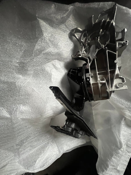 BMW iX 2025 I20 Left Side Wing Mirror

51165A31371

5A31371

GENUINE

Bmw iX i20  passenger side wing mirror