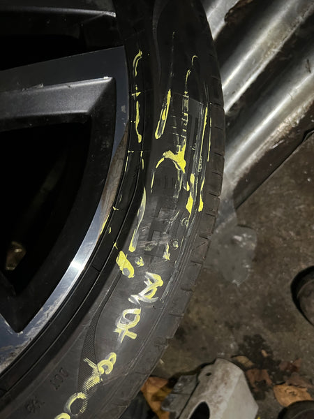 BMW i4 2024 G26 GRAND COUPE 1 single front alloy wheel  18 inch  853

GENUINE 8.5X18 ET36

6896768 

5A1E212 

bmw i4 alloy wheel

bmw alloy wheel 

bmw part

bmw parts