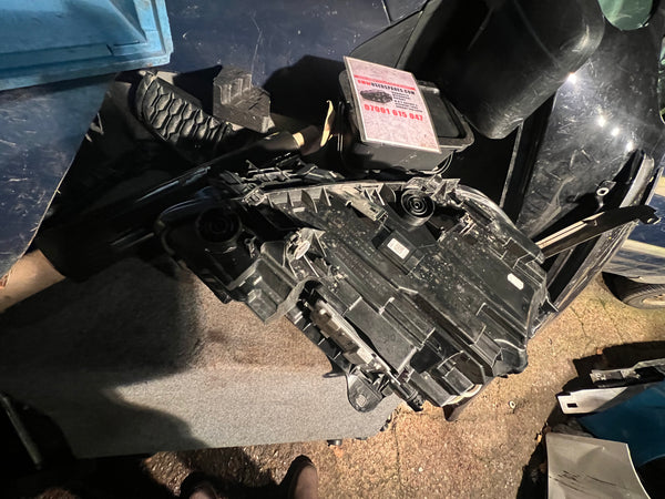 63115A1E065
    Bmw 2 series 2021 f44 Gran coupe  Passenger side led headlight  complete 

sold with modules

bmw light

bmw headlights 

bmw part

bmwparts



observe all pictures 

5A1E065