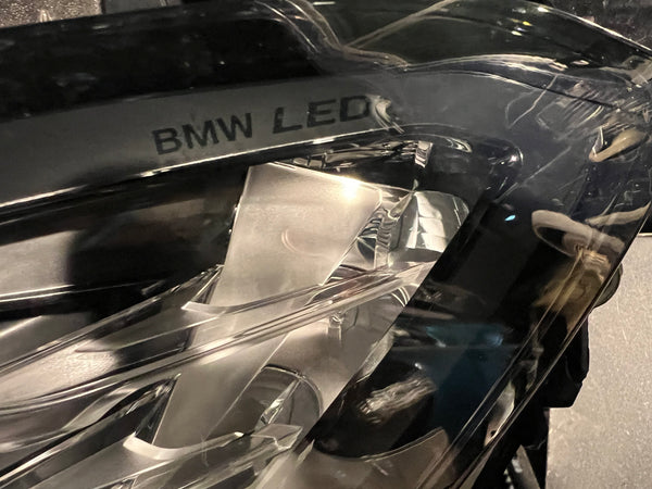 BMW G22 G23 G26 G80 G82 passenger side FULL LED HEADLIGHT SHADOW LINE

BMW M4  2023 passenger side LED SHADOW LINE headlight

9505111 

bmw m4  2024 headlight 

bmw m4 light

bmw m3 2024 headlight 

bmw part

bmw parts 

bmw light