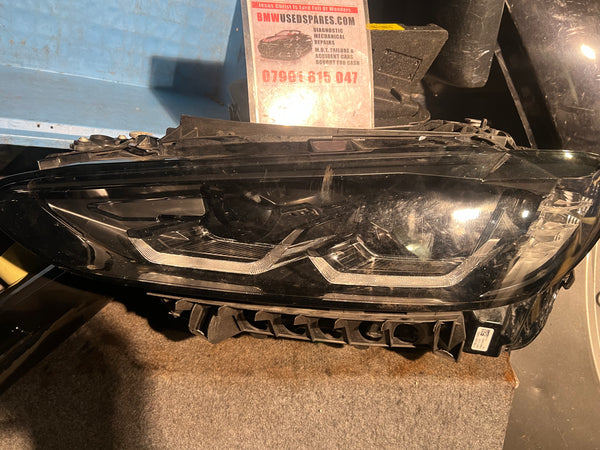 BMW G22 G23 G26 G80 G82 passenger side FULL LED HEADLIGHT SHADOW LINE

BMW M4  2023 passenger side LED SHADOW LINE headlight

9505111 

bmw m4  2024 headlight 

bmw m4 light

bmw m3 2024 headlight 

bmw part

bmw parts 

bmw light