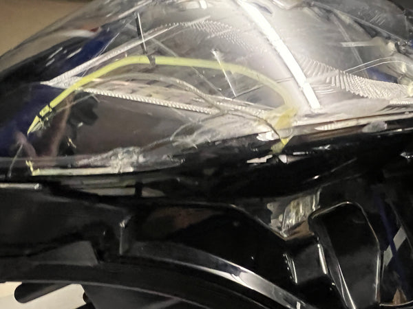 8082658
 Bmw M5 2020 passenger side headlight 

BMW 5 SERIES 2020 M5 F90 G30 LCI Driver side LED HEADLIGHT SHADOW LINE 

BMW 5 SERIES M5 F90 G30 LCI LED HEADLIGHT SHADOW LINE RIGHT DRIVER 8082658 2022

This light is scuffed 

please observe all pictures