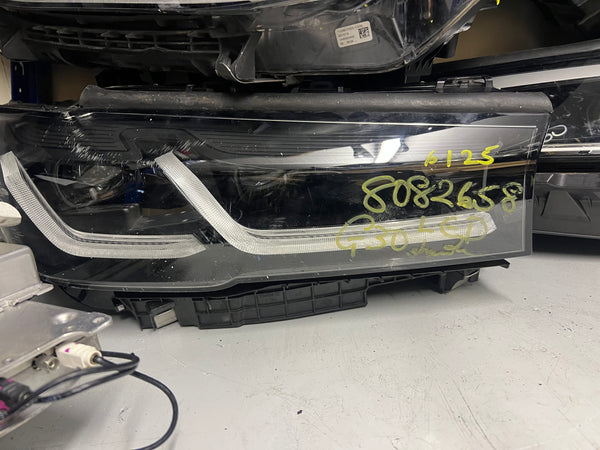 8082658
 Bmw M5 2020 passenger side headlight 

BMW 5 SERIES 2020 M5 F90 G30 LCI Driver side LED HEADLIGHT SHADOW LINE 

BMW 5 SERIES M5 F90 G30 LCI LED HEADLIGHT SHADOW LINE RIGHT DRIVER 8082658 2022

This light is scuffed 

please observe all pictures